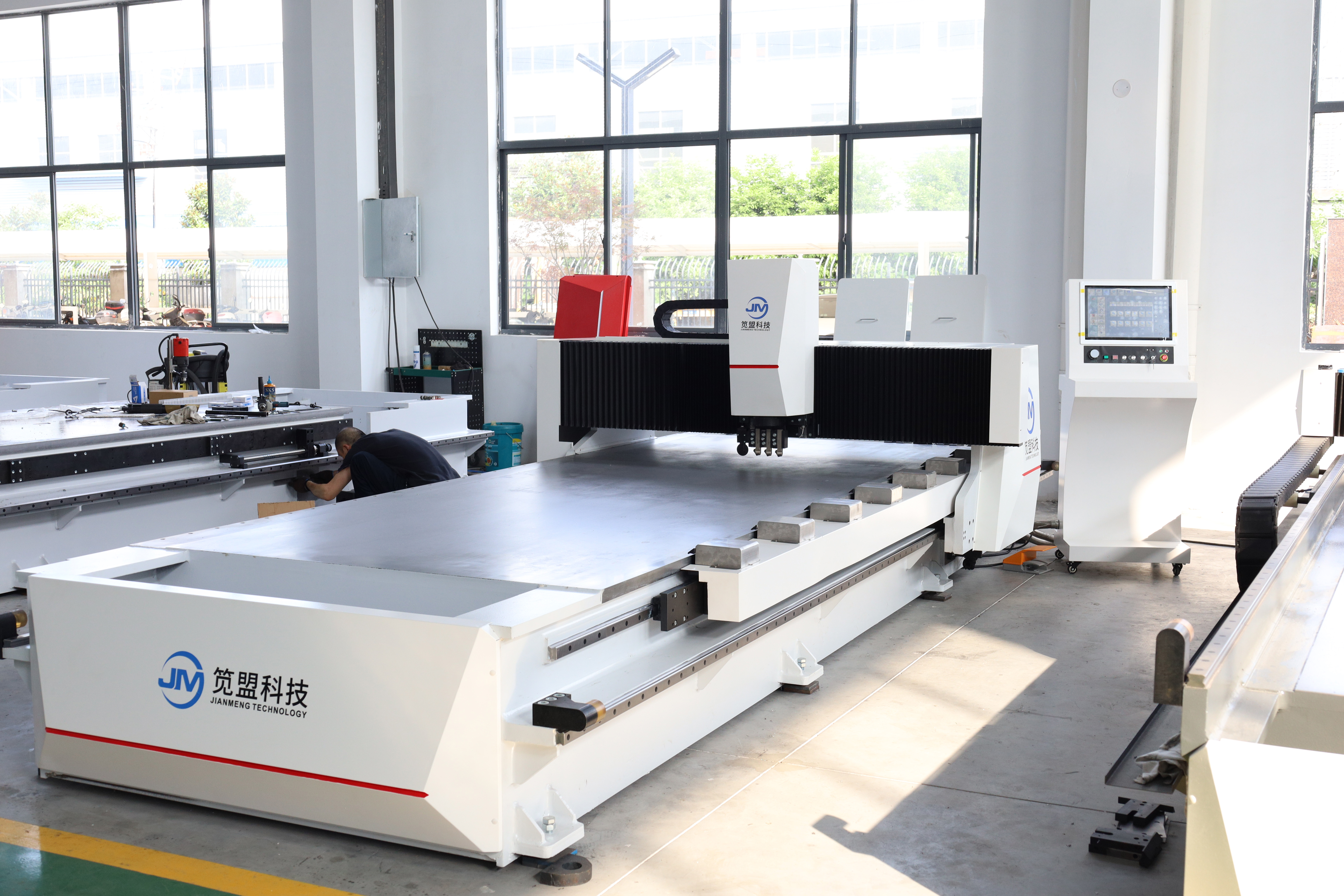 Machine de découpe CNC en V à quatre côtés